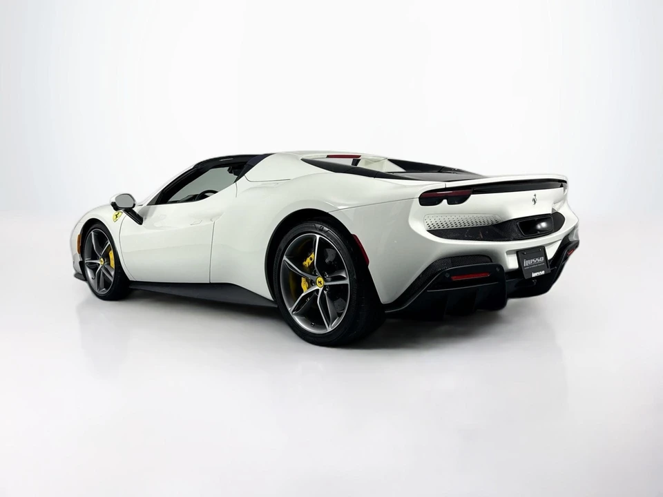 2025 Ferrari 296 GTS - Image 7 of 31