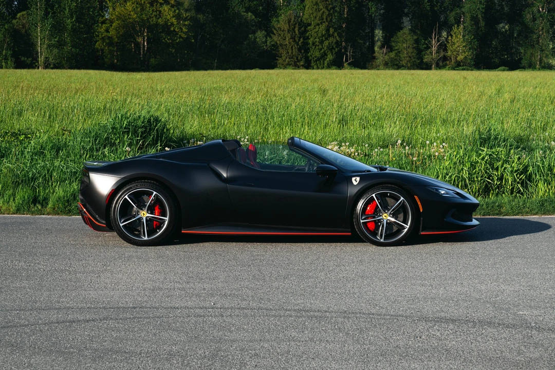 2025 Ferrari 296 GTS - Image 23 of 31