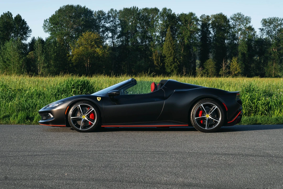 2025 Ferrari 296 GTS - Image 5 of 31