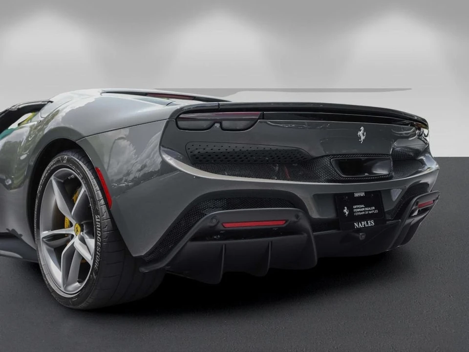 2025 Ferrari 296 GTS - Image 17 of 31