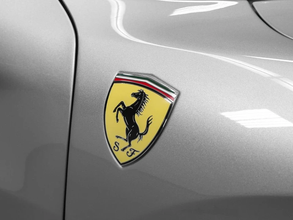 2025 Ferrari 296 GTS - Image 9 of 31