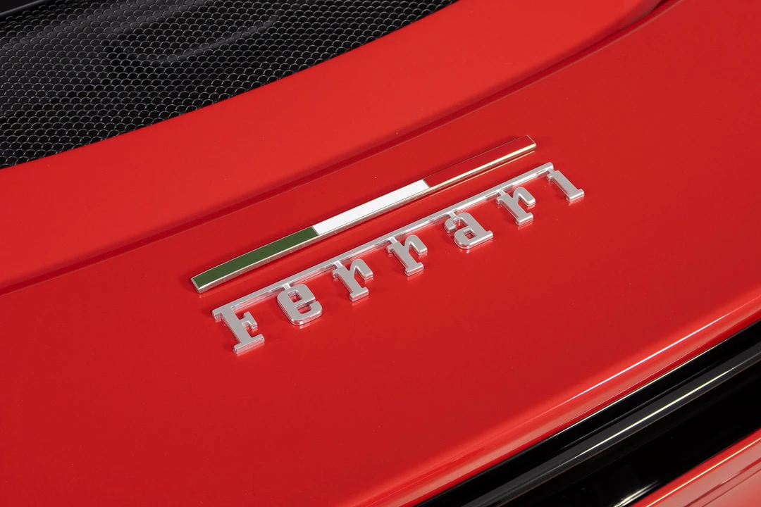 2025 Ferrari 296 GTS - Image 19 of 31