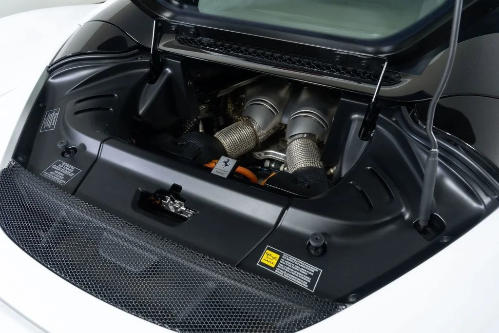 2025 Ferrari 296 GTS - Image 18 of 31