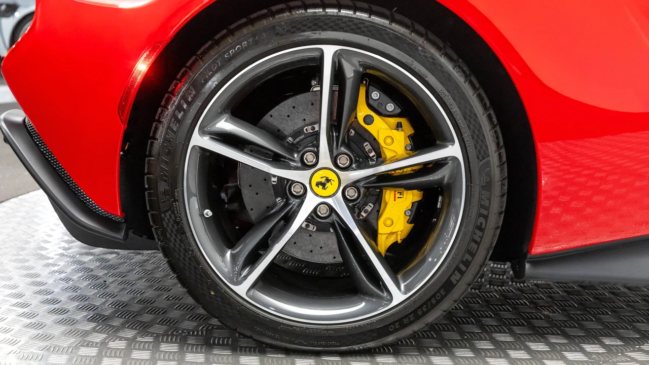 2025 Ferrari 296 GTS - Image 28 of 31