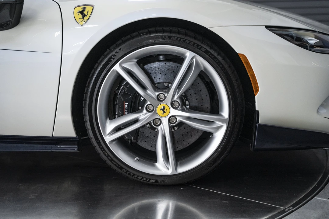 2025 Ferrari 296 GTS - Image 28 of 31