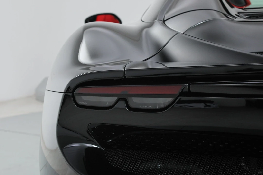 2025 Ferrari 296 GTS - Image 22 of 31