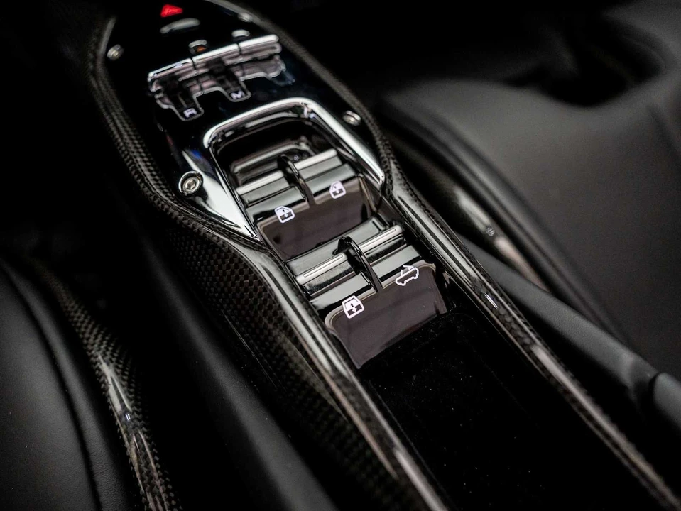 2025 Ferrari 296 GTS - Image 25 of 31