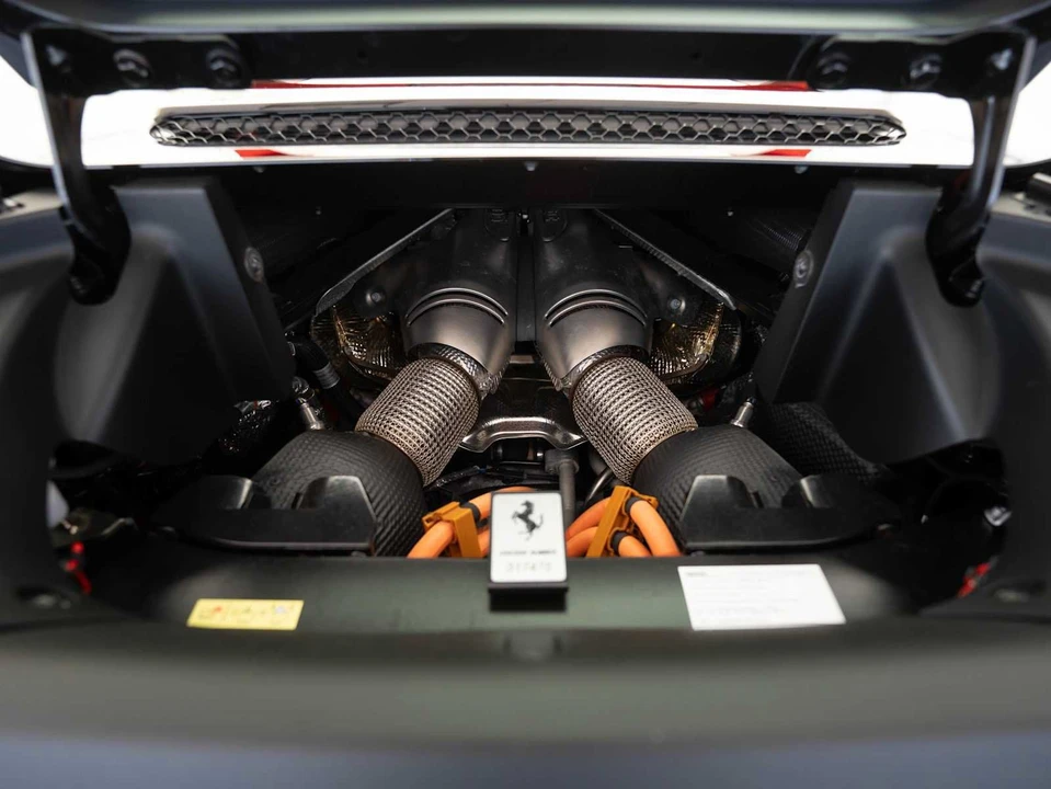 2025 Ferrari 296 GTS - Image 27 of 31