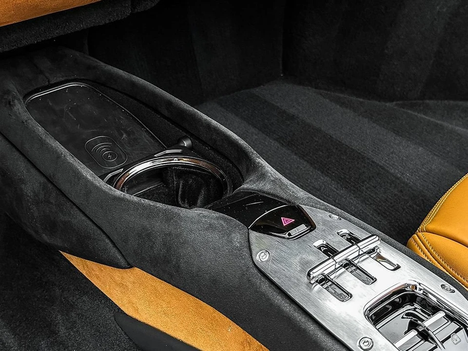 2025 Ferrari 296 GTS - Image 19 of 31