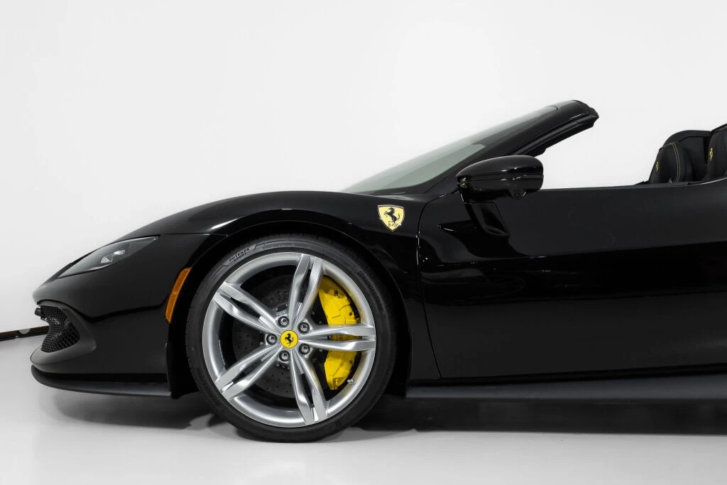 2025 Ferrari 296 GTS - Image 15 of 31