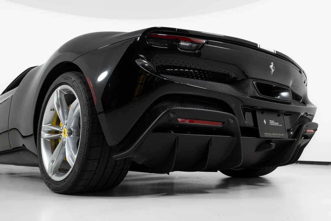 2025 Ferrari 296 GTS - Image 19 of 31