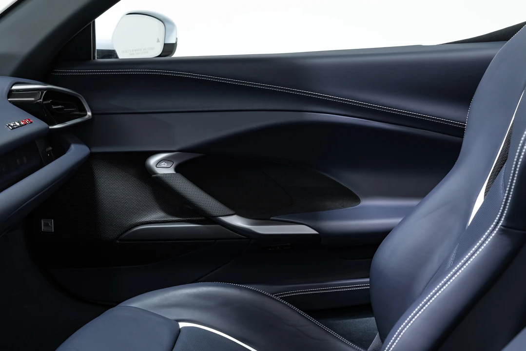2025 Ferrari 296 GTS - Image 29 of 31
