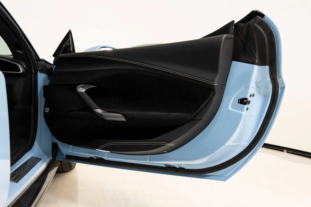 2025 Ferrari 296 GTS - Image 21 of 31