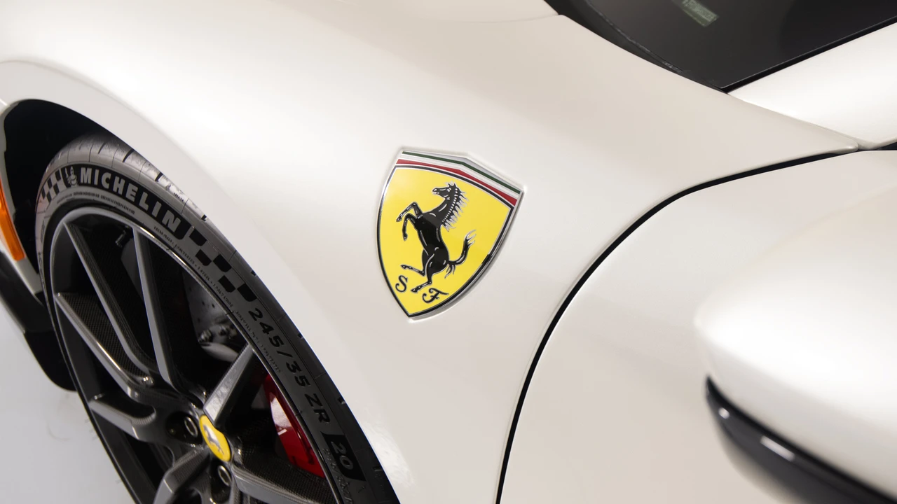 2025 Ferrari 296 GTS - Image 18 of 31