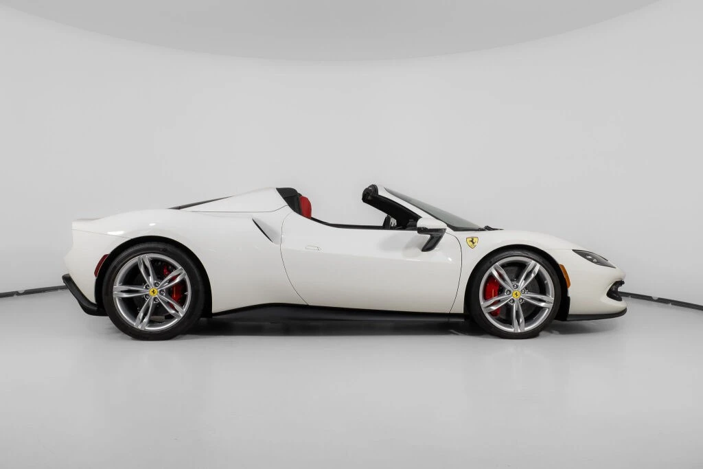 2025 Ferrari 296 GTS - Image 10 of 31