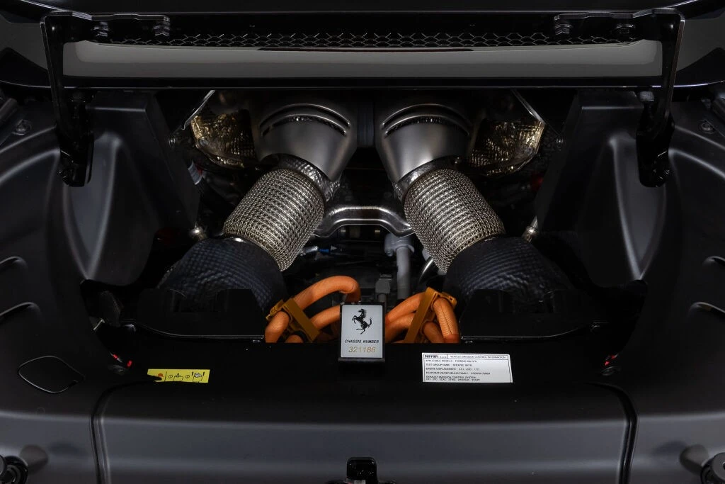 2025 Ferrari 296 GTS - Image 19 of 31