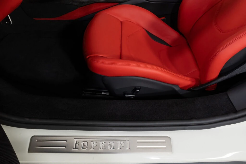 2025 Ferrari 296 GTS - Image 28 of 31