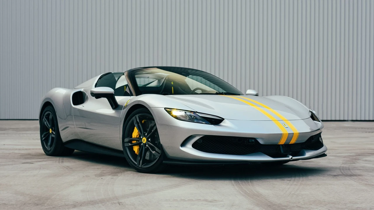 2025 Ferrari 296 GTS - Image 4 of 31