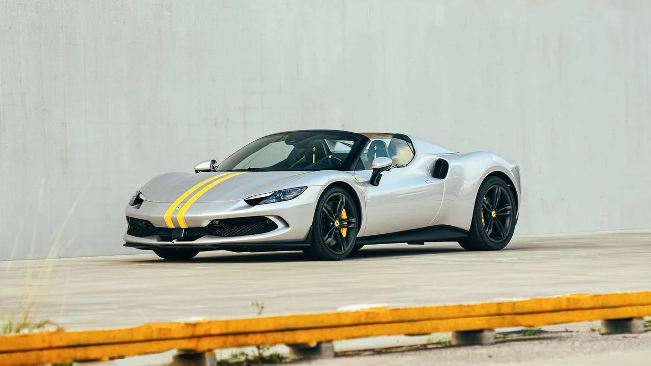 2025 Ferrari 296 GTS - Image 9 of 31