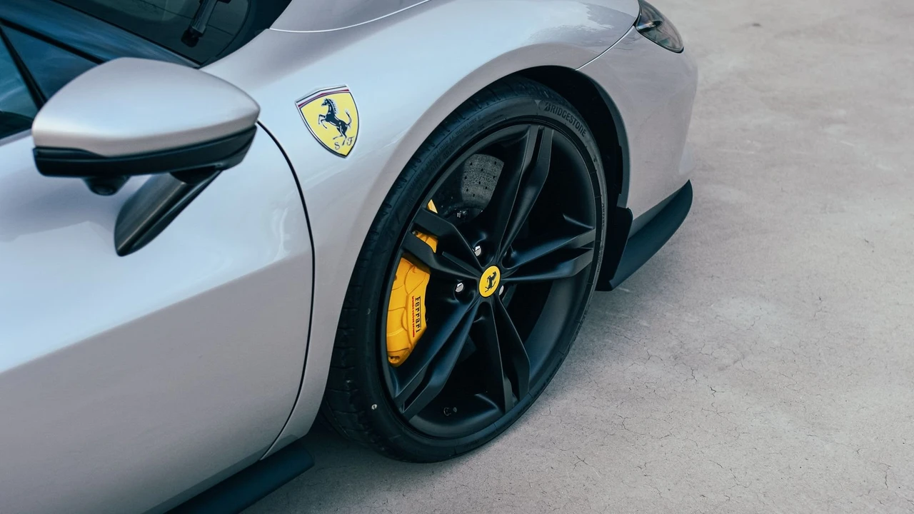 2025 Ferrari 296 GTS - Image 25 of 31