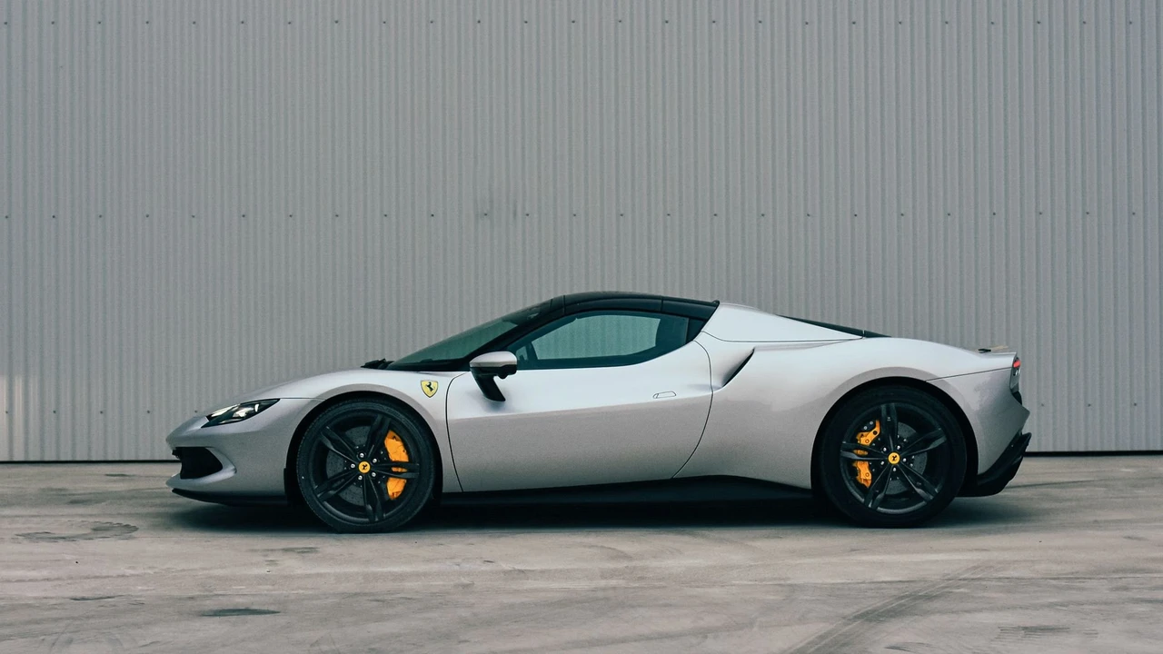 2025 Ferrari 296 GTS - Image 14 of 31