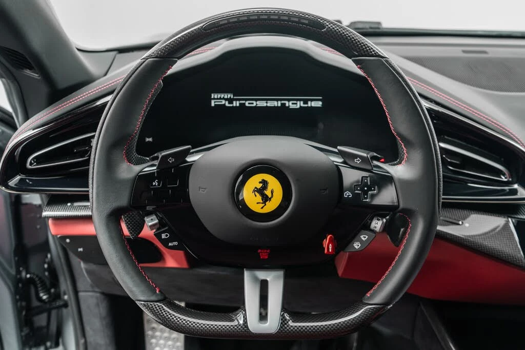 2025 Ferrari Purosangue - Image 15 of 31