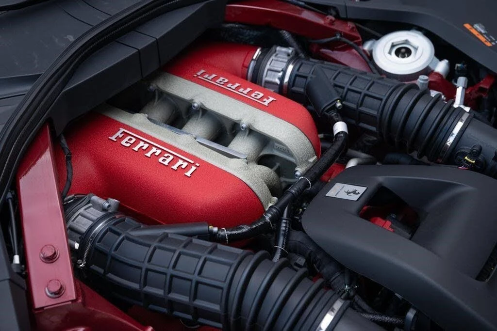 2025 Ferrari Purosangue - Image 14 of 31