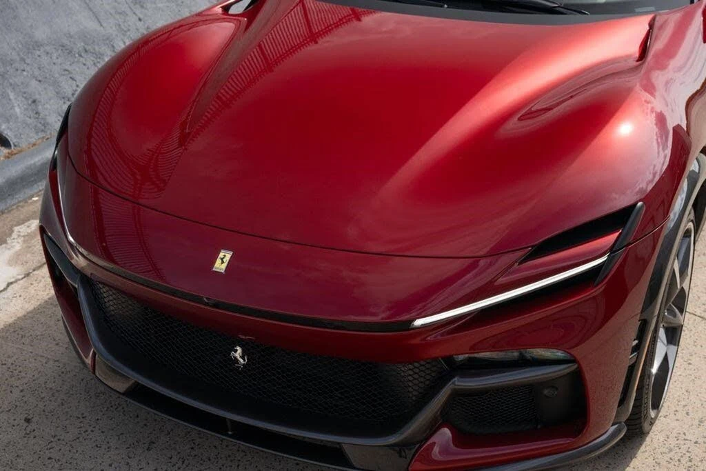 2025 Ferrari Purosangue - Image 10 of 31