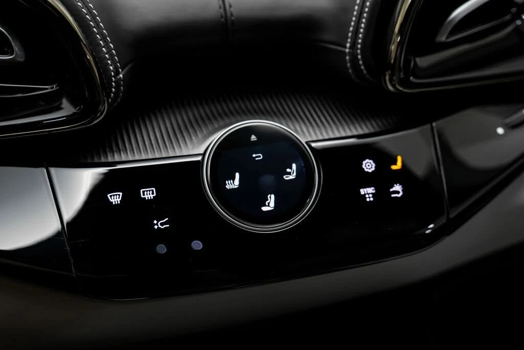 2025 Ferrari Purosangue - Image 26 of 31