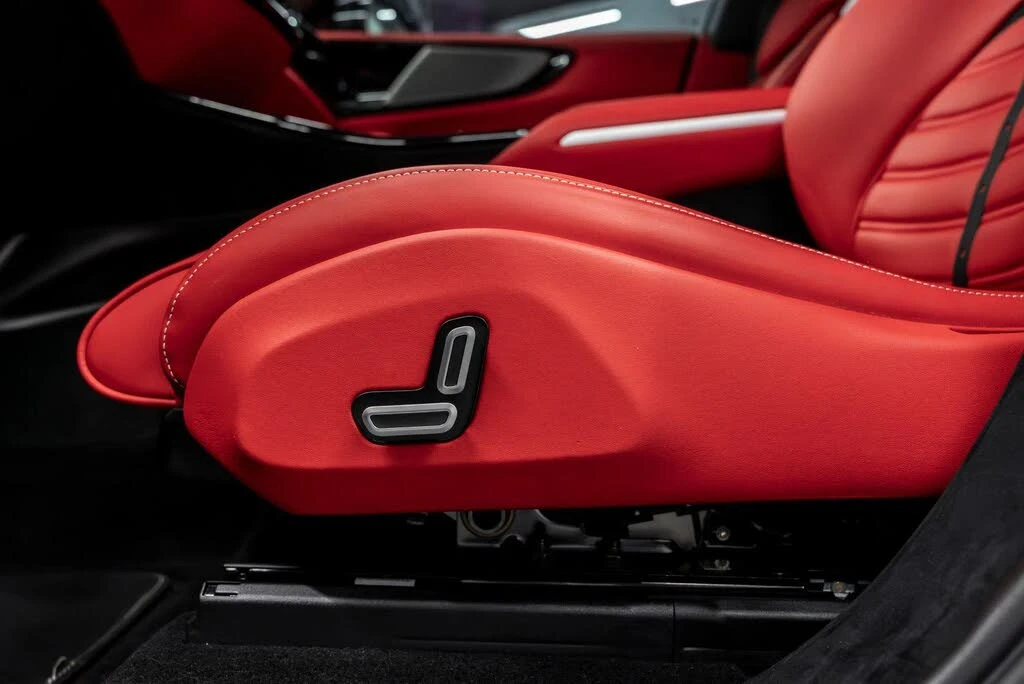 2025 Ferrari Purosangue - Image 9 of 31