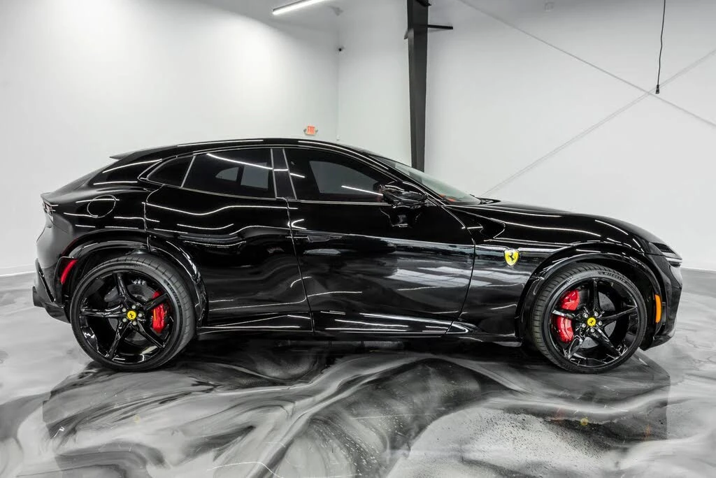 2025 Ferrari Purosangue - Image 15 of 31