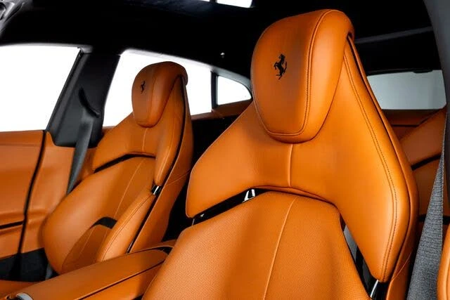 2025 Ferrari Purosangue - Image 21 of 31