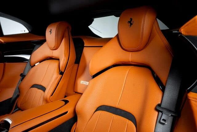 2025 Ferrari Purosangue - Image 27 of 31