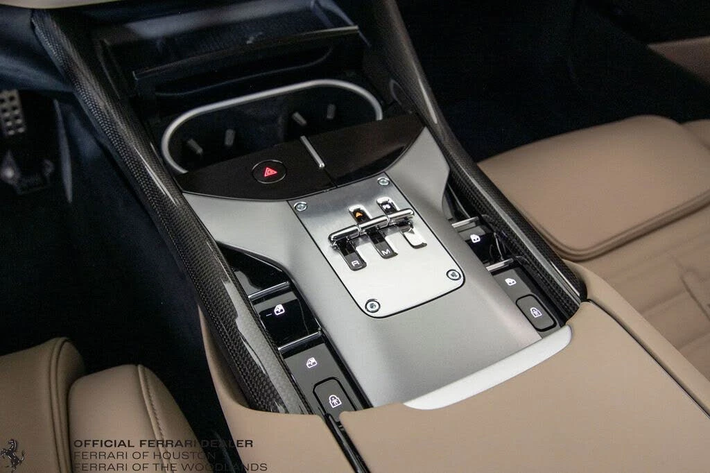 2025 Ferrari Purosangue - Image 15 of 31