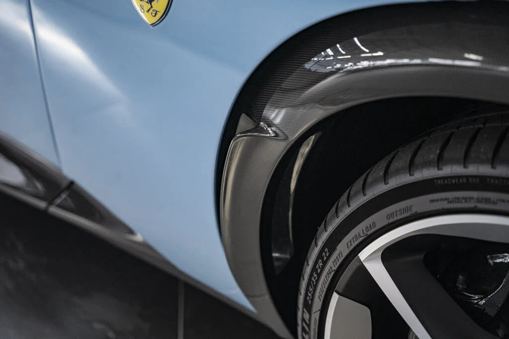 2025 Ferrari Purosangue - Image 15 of 31