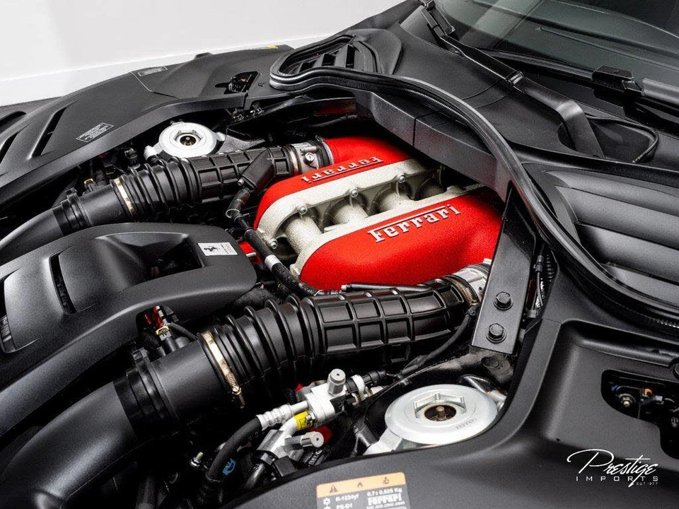 2025 Ferrari Purosangue - Image 8 of 31