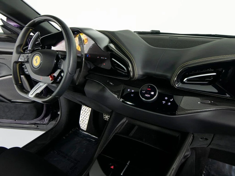 2025 Ferrari Purosangue - Image 25 of 31