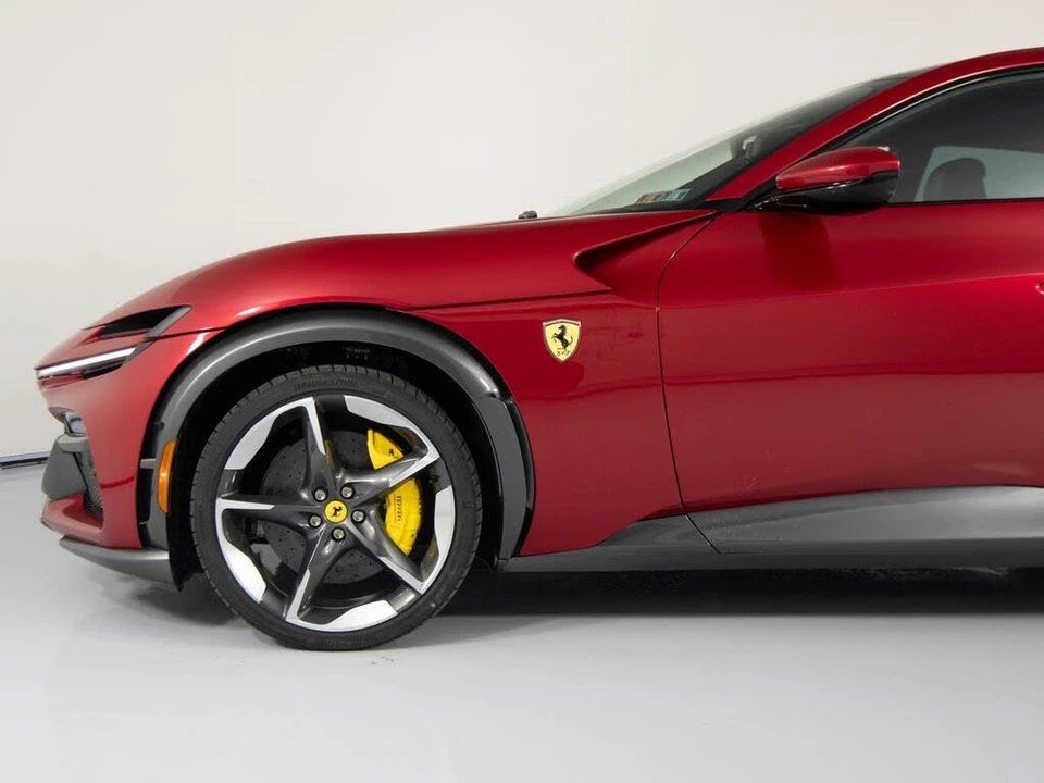 2025 Ferrari Purosangue - Image 11 of 31