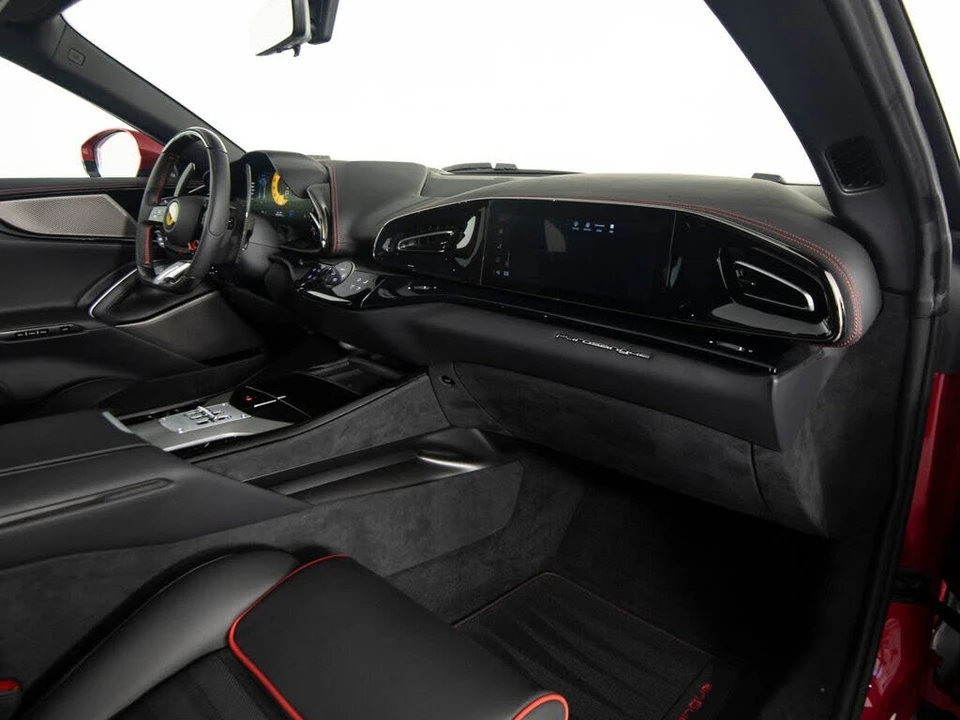 2025 Ferrari Purosangue - Image 29 of 31