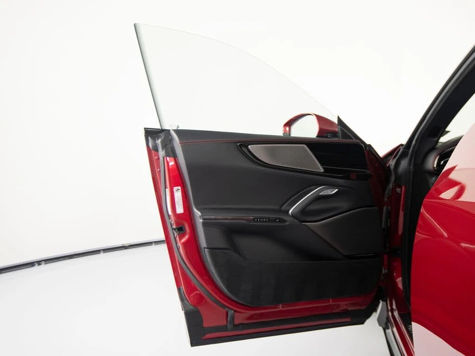 2025 Ferrari Purosangue - Image 9 of 31