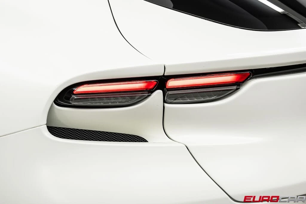 2025 Ferrari Purosangue - Image 26 of 31