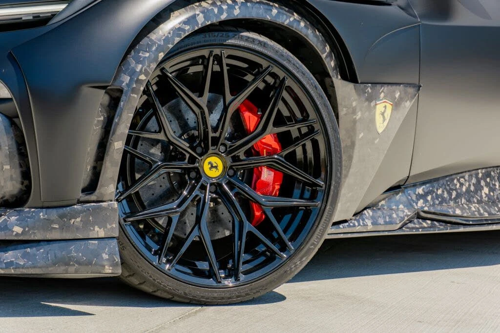 2025 Ferrari Purosangue - Image 25 of 31
