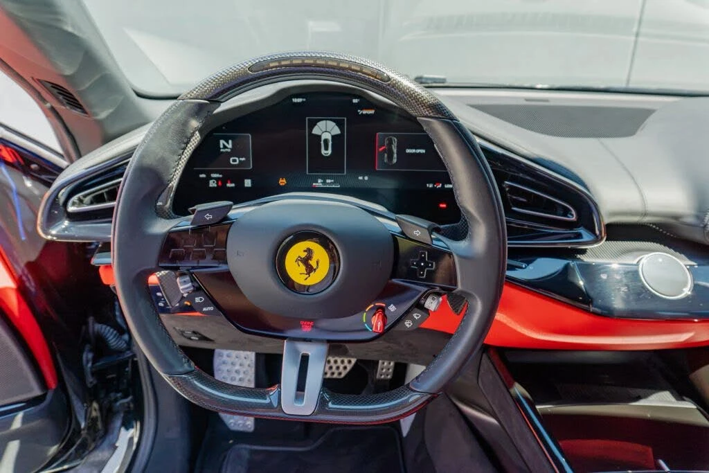 2025 Ferrari Purosangue - Image 15 of 31