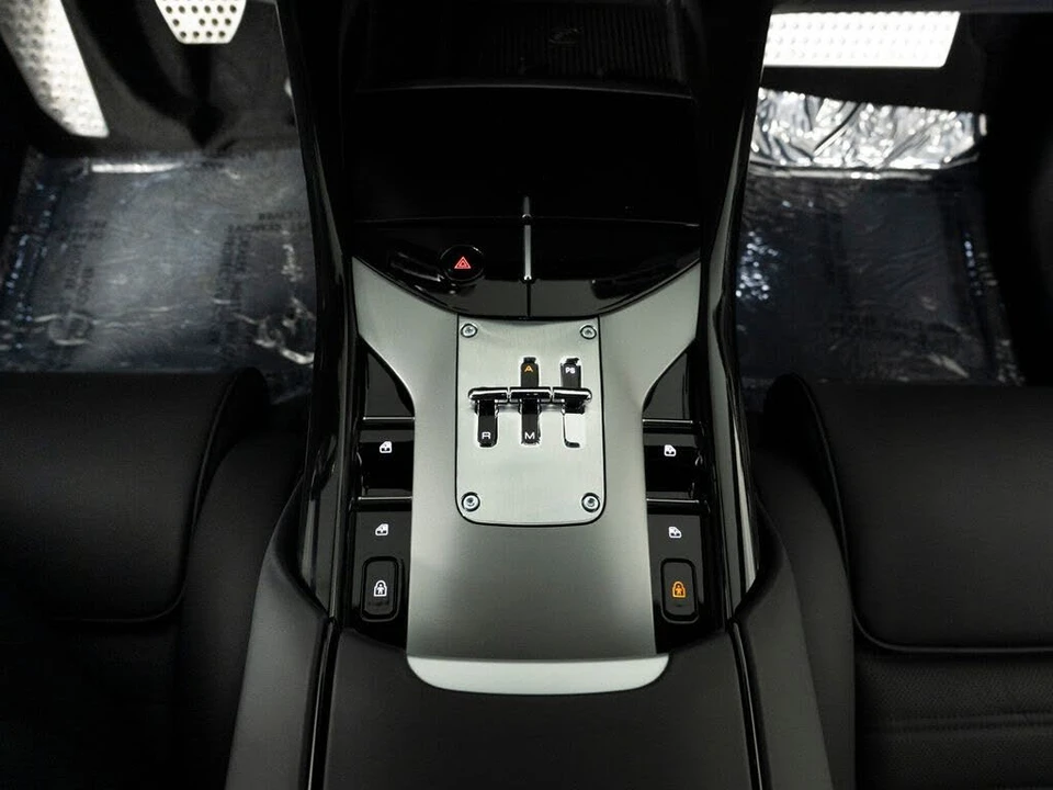 2025 Ferrari Purosangue - Image 21 of 31