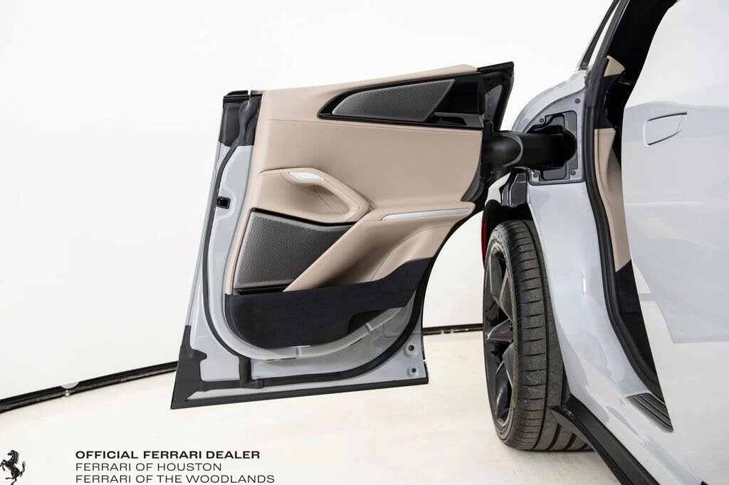 2025 Ferrari Purosangue - Image 31 of 31