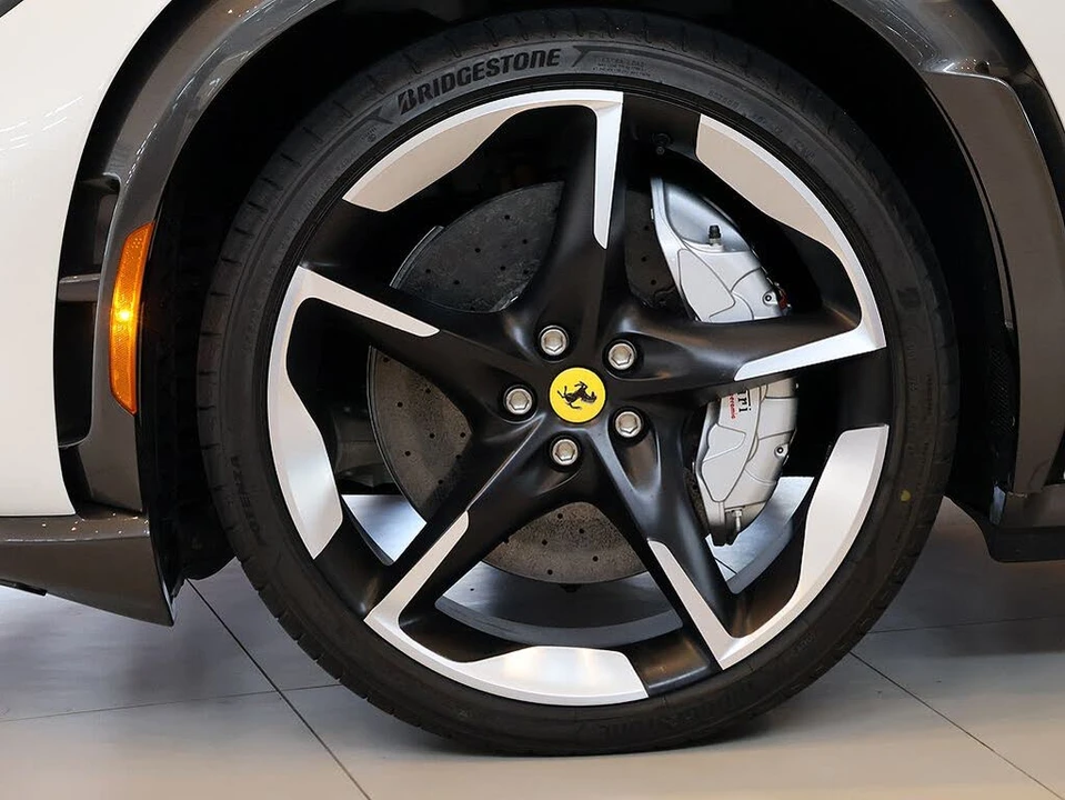 2025 Ferrari Purosangue - Image 30 of 31