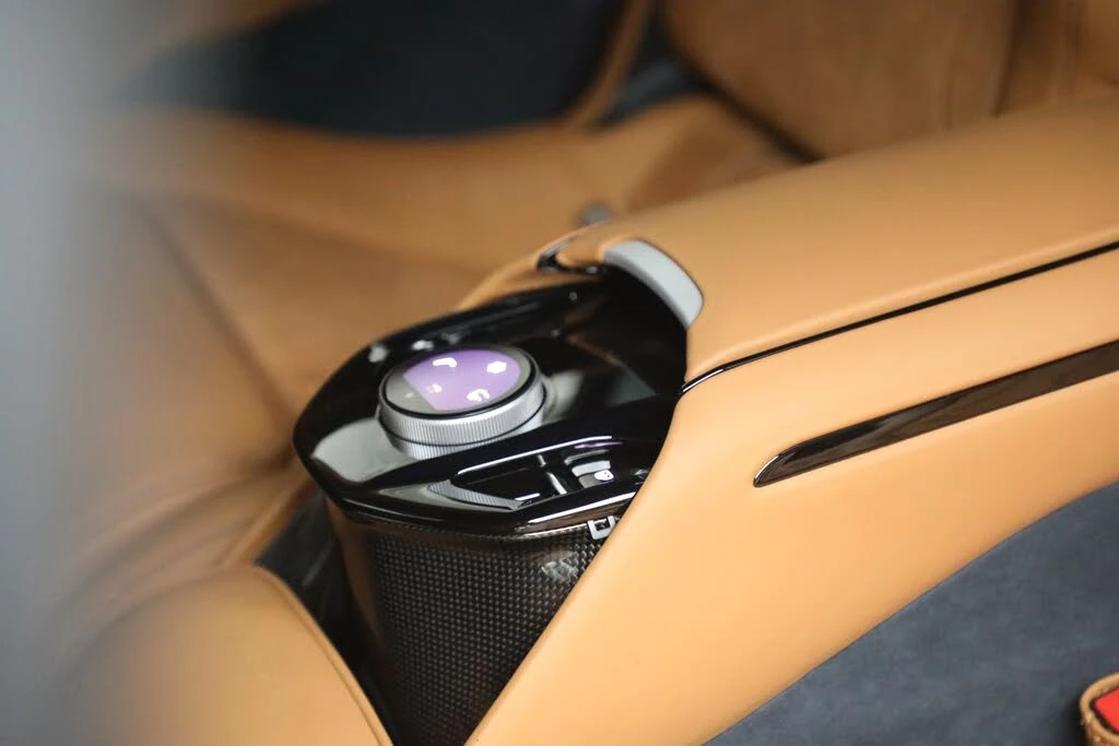 2025 Ferrari Purosangue - Image 25 of 31