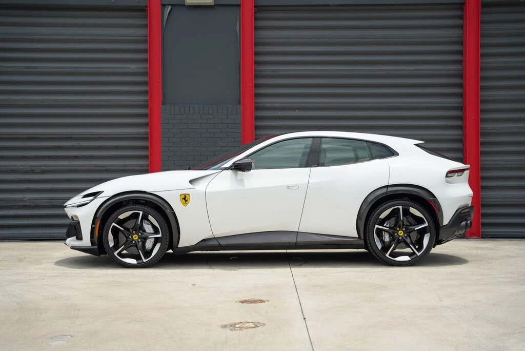 2025 Ferrari Purosangue - Image 11 of 31