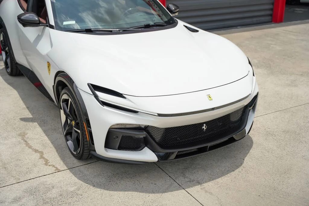2025 Ferrari Purosangue - Image 10 of 31