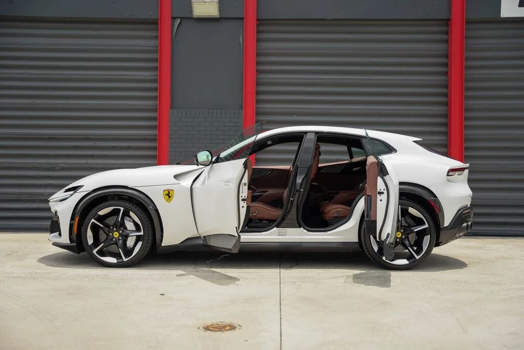 2025 Ferrari Purosangue - Image 18 of 31